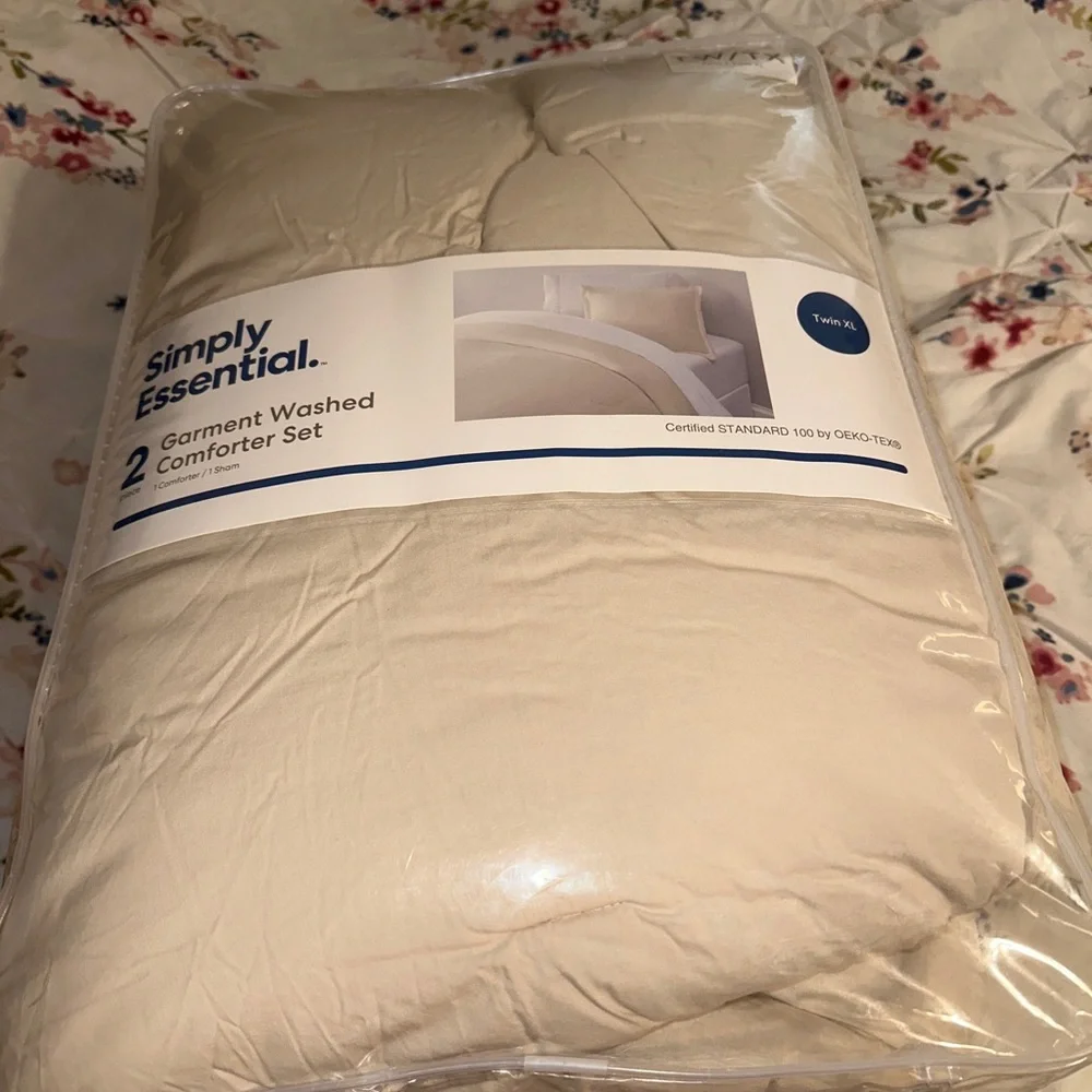 Simply Essential 2 Piece Garment Washed Comforter Set Size Twin/XL Brand New